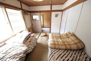 三人房, 无烟房 (Japanese Western, 4) | 办公桌、免费 WiFi