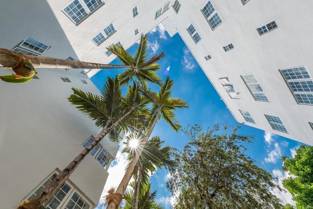 Right Off The Famous Lincoln Road! Garden, Picnic Area, Garden, Near Ocean Drive