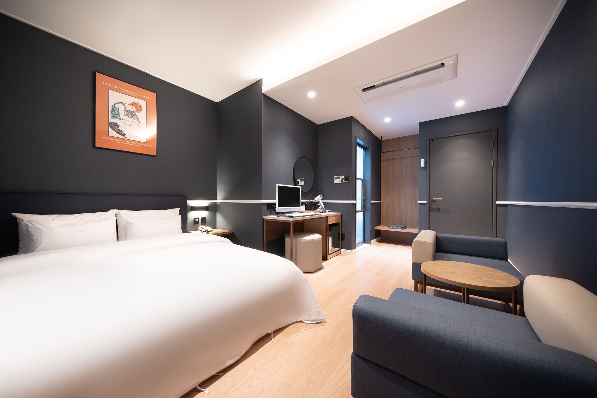 standard room (c) | premium bedding, memory-foam beds, free wifi, bed sheets