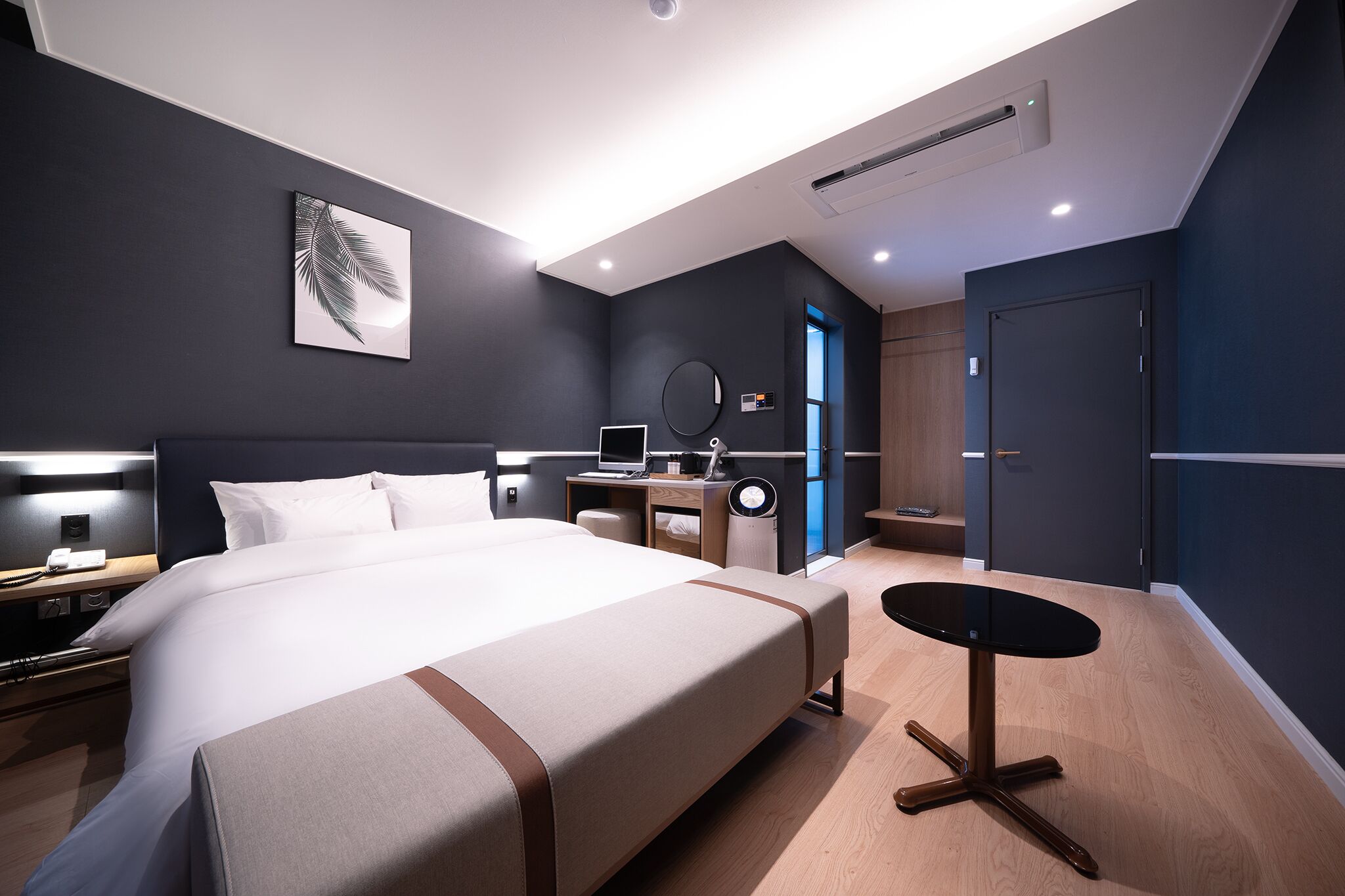 standard room (a) | premium bedding, memory-foam beds, free wifi, bed sheets