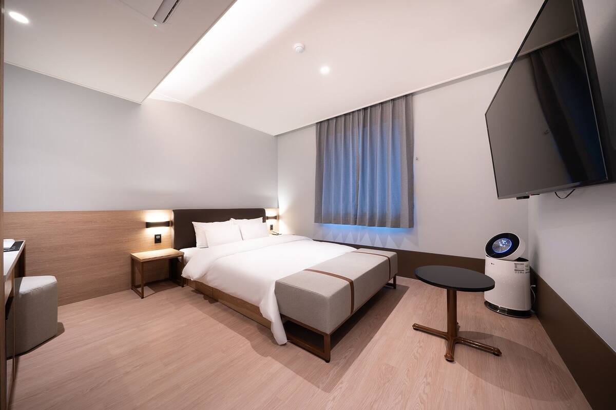 Literie de qualité supérieure, matelas mémoire de forme, Wi-Fi gratuit
