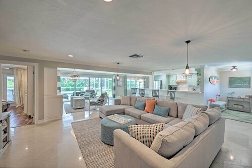 Family-Friendly Palm River Estates House!