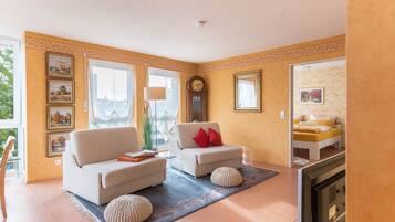 TV, DVD player, stereo