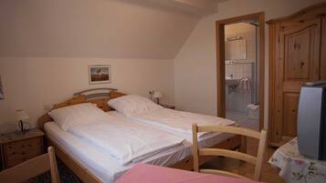 Habitación doble Confort | Cunas gratuitas, wifi gratis y ropa de cama