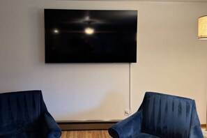 TV, fireplace, table tennis - Private Farmland Setting, Open Floor Plan, Fire-Pit, BBQ, Next to Creek, Views of Forests and Hills (Gales Creek)