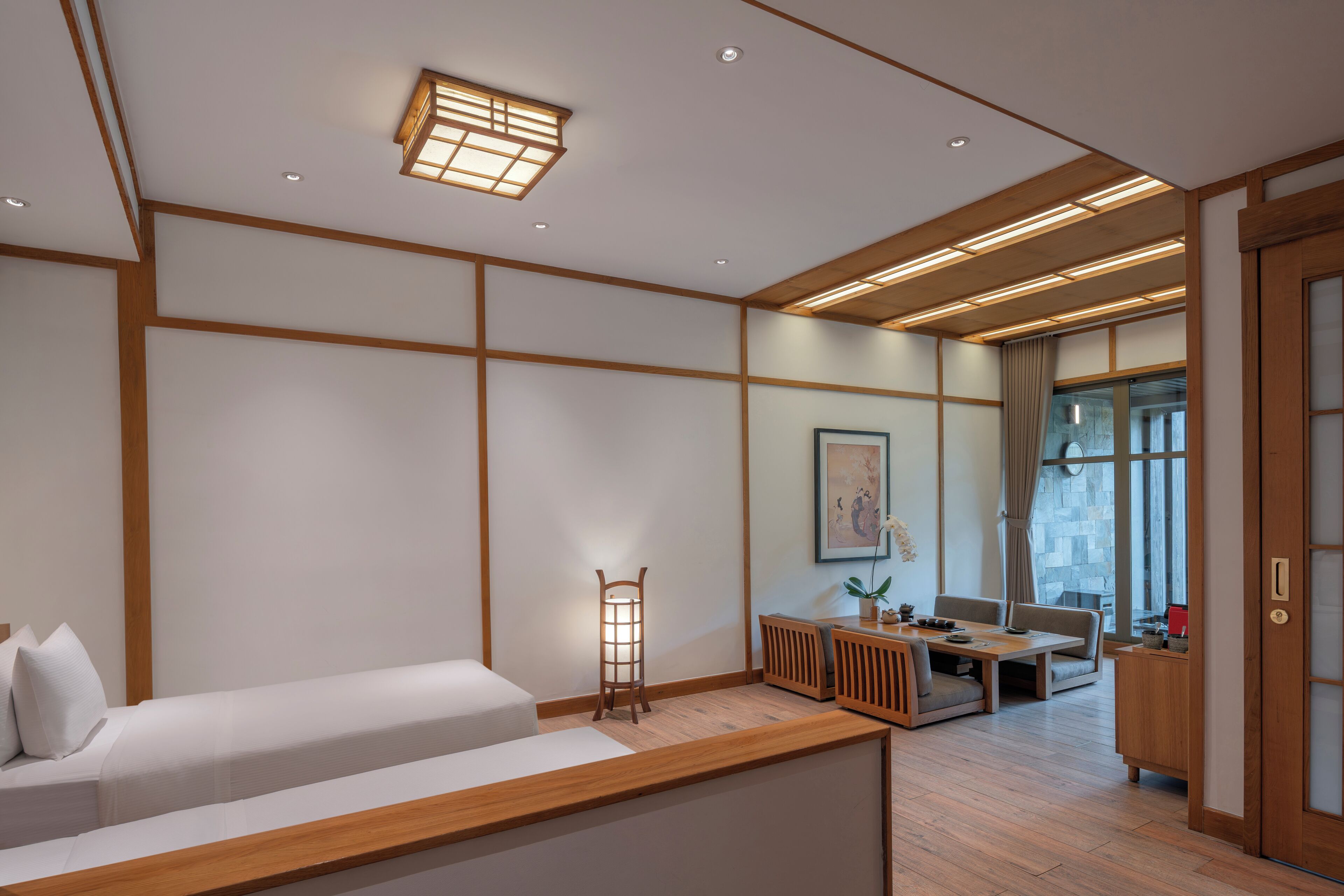 Minibar, caja fuerte, escritorio y cortinas opacas