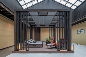 Couples treatment room(s), hot tub, body treatments, aromatherapy - Hilton Quang Hanh Onsen Resort (Cam Pha)