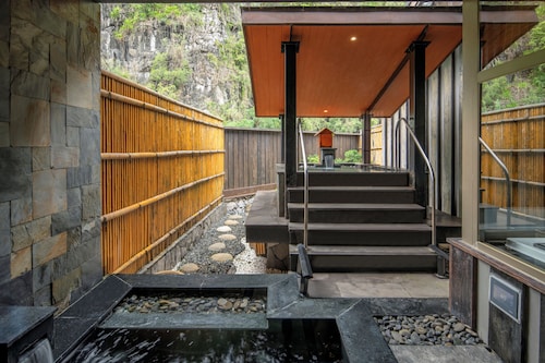 Hilton Quang Hanh Onsen Resort