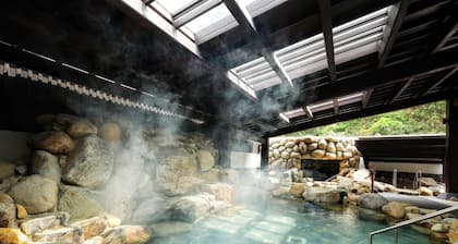 Yoko Onsen Quang Hanh