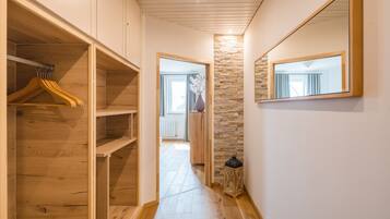 雙人房 | 迷你吧、客房內保險箱、免費無線上網、床單