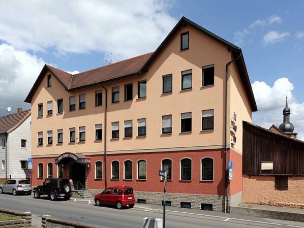 Exterior - Weinhotel Goger (Sand am Main)