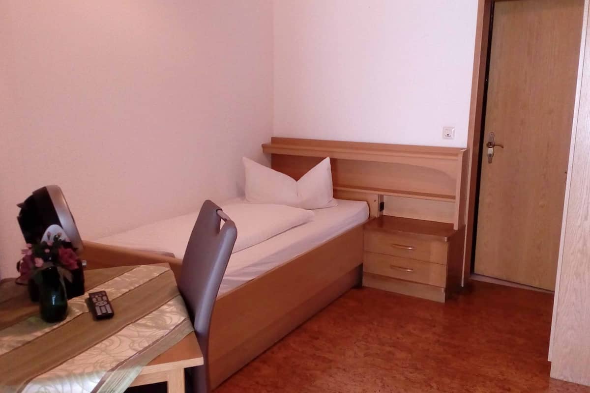 Economy Single Room