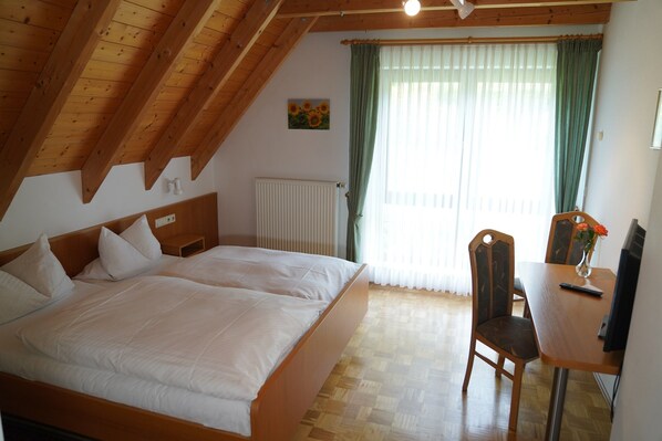 Double Room | Free WiFi