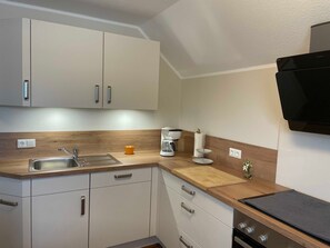 Kühlschrank, Ofen, Geschirrspüler