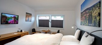 Kammer Elf mit Pantry-küche - Landhaus Amelinghausen - Ferienzimmer