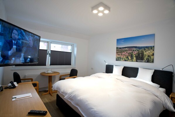 1 bedroom, in-room safe, WiFi, bed sheets