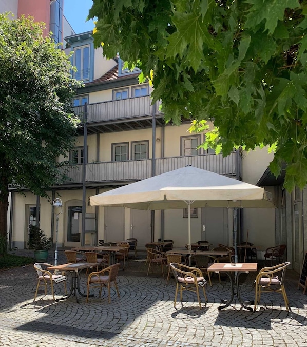 Immagine non classificata, 1 di 21, pulsante