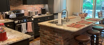 Cozy Creek side 3 Bedroom Home