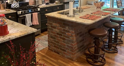 Cozy Creek side 3 Bedroom Home