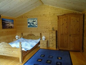 4 Schlafzimmer, Reisekinderbett, WLAN