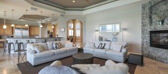 ROYAL PALM HOUSE - Luxury Style 3 Bedroom Home On Captiva With Private Pool