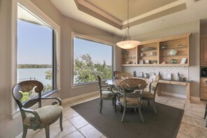 Dining - ROYAL PALM HOUSE - Luxury Style 3 Bedroom Home On Captiva With Private Pool (Captiva)