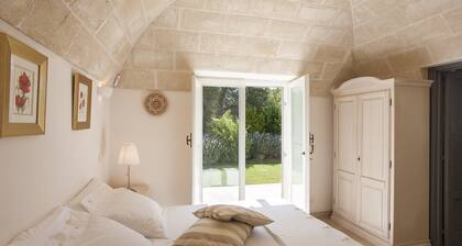 Trulli Stella - Rare & Immaculate with unique outdoor kitchen (3 Bed, 2 bath)