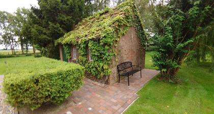 Thatched roof vacation apartment De Tuun - Landhaus Lübbertsfehn Ostfriesland North Sea