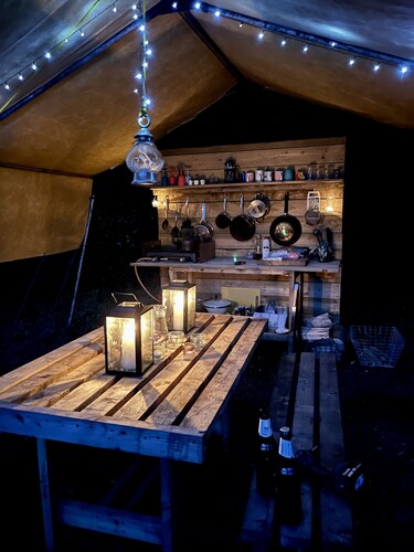 Bluebell Brook Camp
Secluded camping in 13 acres of magical meadow and woodland.