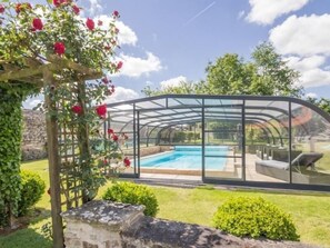 Pool - Charming cottage with heated pool and WiFi - 2 bedrooms (Château-Thébaud)