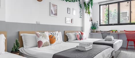 Decoración personalizada, escritorio y sistema de insonorización