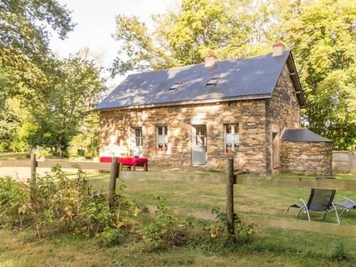 Gîte paisible en parc arboré, 3 ch., prox. Nantes/Rennes, équipements bébé, activités plein air
