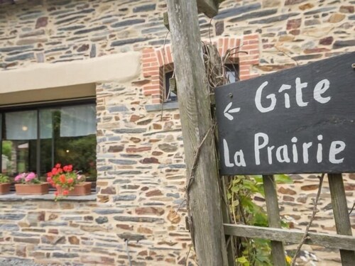 Gîte calme avec jardin clos, équipements complets et activités sur place à Callac