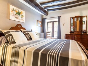 2 quartos, Wi-Fi de cortesia, roupa de cama
