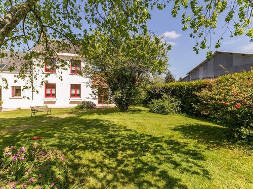 Gîte 2 chambres avec jardin privé, équipements bébé, internet, à 20 km de St Nazaire
