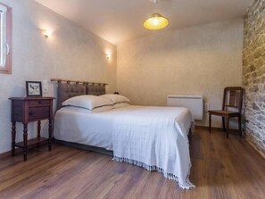 4 chambres, Wi-Fi gratuit, draps fournis
