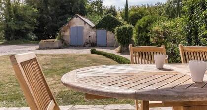 Charmantes Gîtes Rénovés avec Terrain de Jeux, Cheminée, et Équipements Modernes - Lipour, Mesquer