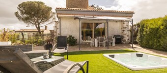 18th century mill, 3 bedrooms, garden, wifi in Monnières