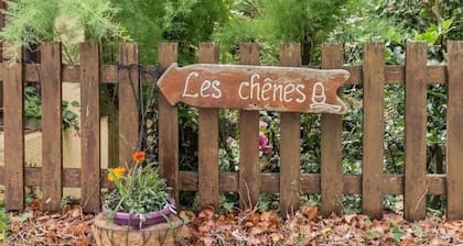 Gßte rénové à Corcoué-sur-Logne avec étang privé et équipements bébé