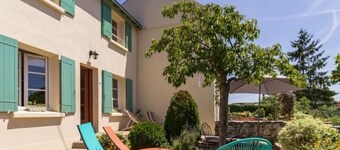 Fischerhaus mit Terrasse an der Loire, WLAN, Fahrrädern und Babyausstattung