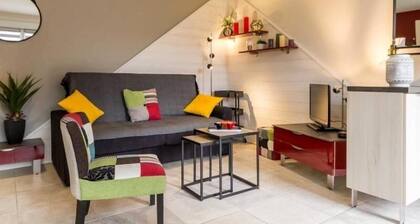Charming Renovated Cottage in Medieval Clisson with Terrace, Garden, and Modern Amenities