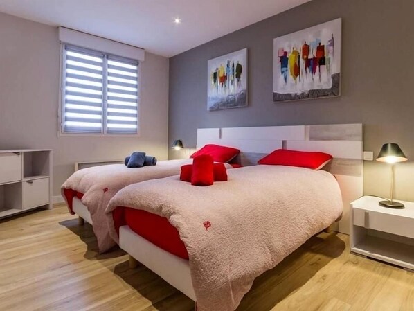 1 bedroom, free WiFi, bed sheets