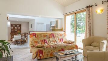 Télévision, lecteur de DVD, chaßne hi-fi