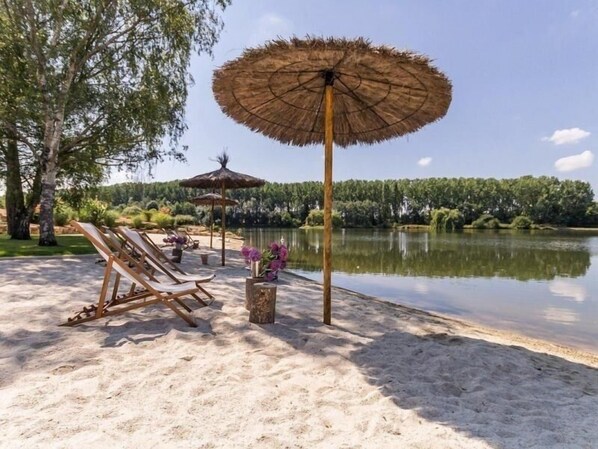 Unclassified image, 1 of 27, button - Luxury Villa with Private Island, Heated Pool, Spa & Sauna near Nantes (Ligné)