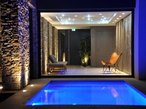 Unclassified image, 5 of 27, button - Luxury Villa with Private Island, Heated Pool, Spa & Sauna near Nantes (Ligné)