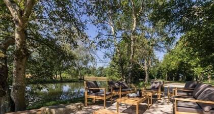 Villa Contemporaine avec Spa, Sauna, Piscine et Ăle Privative prĂšs de Nantes