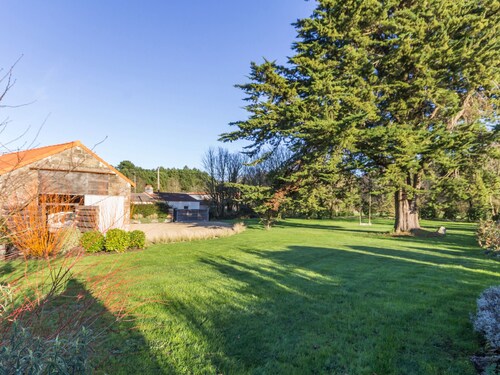 Gîte paisible à la campagne près de Pornic, jardin commun, wifi, idéal pour détente et loisirs