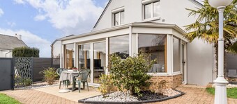 Family-Friendly Cottage with Garden, Terrace & WiFi in La Baule