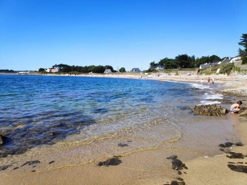 Gîte charmant à 800 m de la mer avec jardin clos, équipements bébé, et parking privé