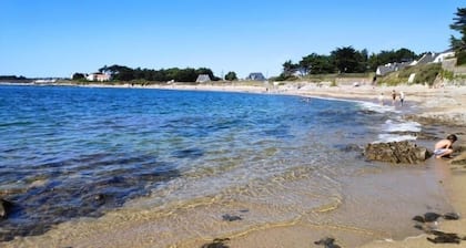 Gßte charmant à 800 m de la mer avec jardin clos, équipements bébé, et parking privé